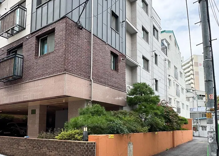 홍대 풀하우스!신축!무료주차!엘베 남들과다른 특별한공간 Apartamento