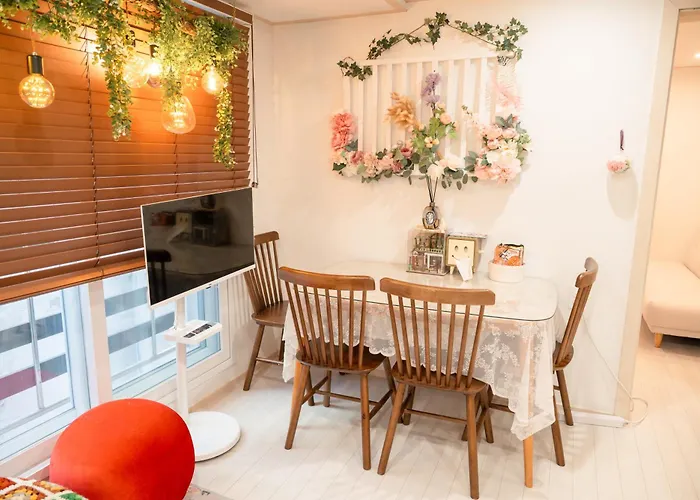 Apartamento 홍대 풀하우스!신축!무료주차!엘베 남들과다른 특별한공간 *