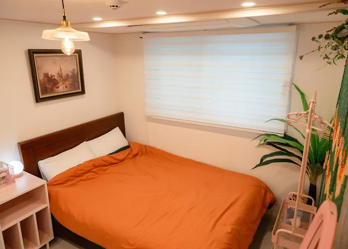 Apartamento 홍대 풀하우스!신축!무료주차!엘베 남들과다른 특별한공간
